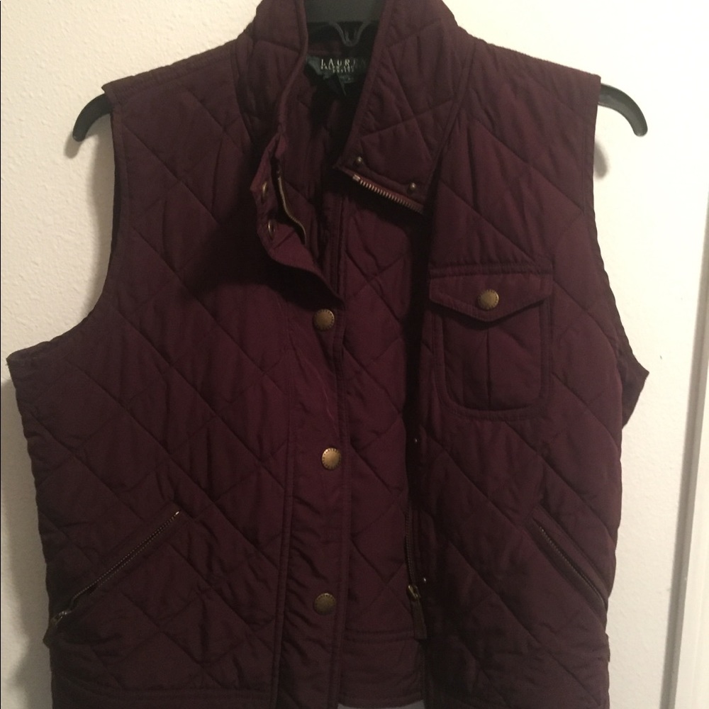 Vest - Picture 3 of 4